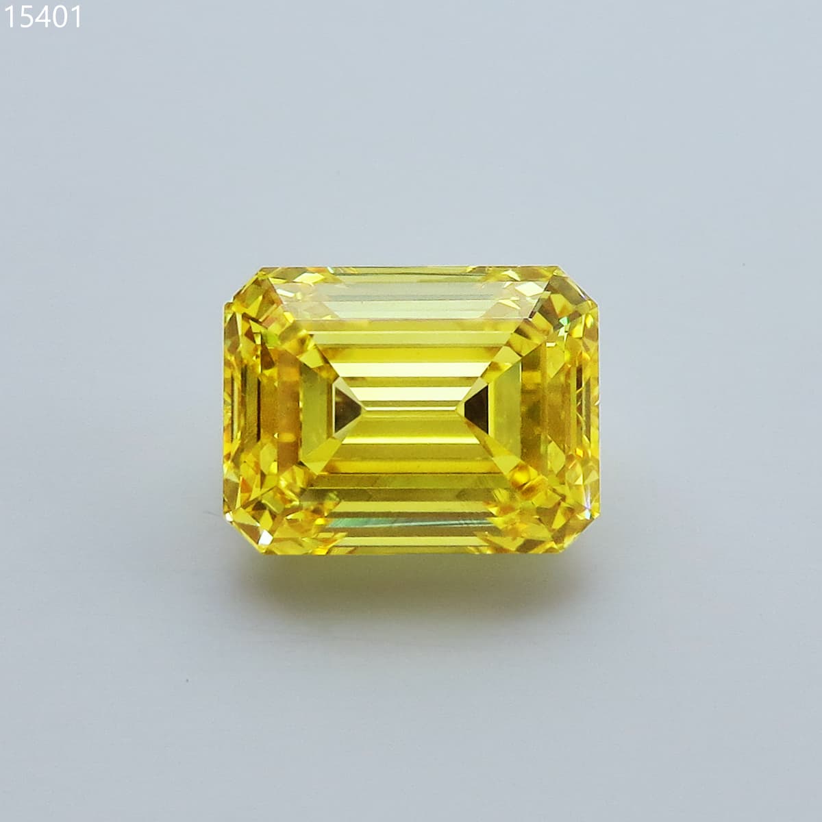 7.14 ct, FANCY VIVID YELLOW, EMERALD, VS2